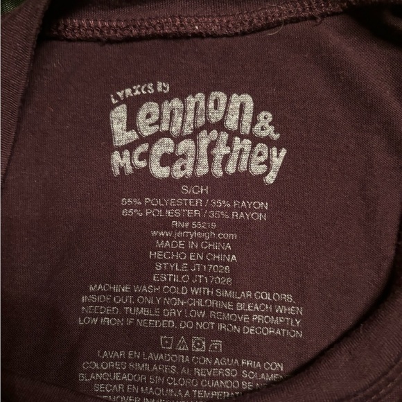 Lennon and McCartney Come together women’s thirty size small. Dark purple/wine - Picture 5 of 5